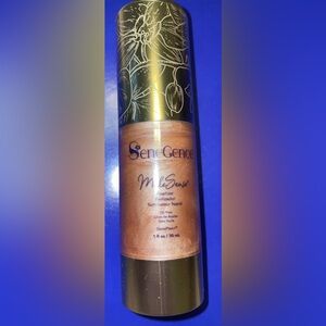 Brand New anti aging Pearlizer. Liquid Foundation with Highlight